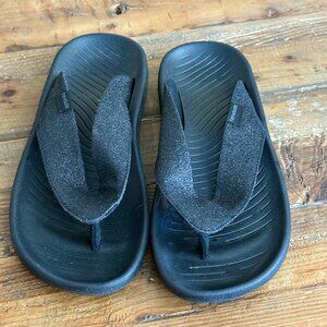 Like New Hey Dude Meg Sandals Women's Sz 9 Black Glitter Flip Flop